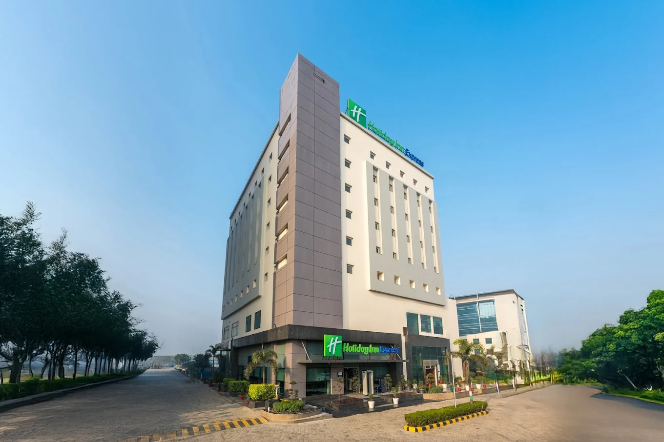 HOLIDAY INN EXPRESS GREATER NOIDA